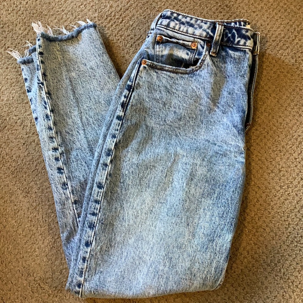 Abercrombie Curve Love Mom Jean